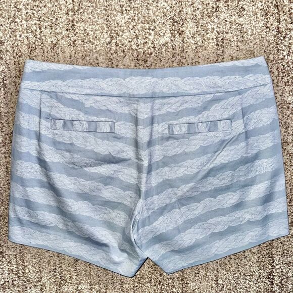 J. Crew Women's Pull On Blue Striped Stretch Summer Shorts Size 8 - Picture 3 of 9